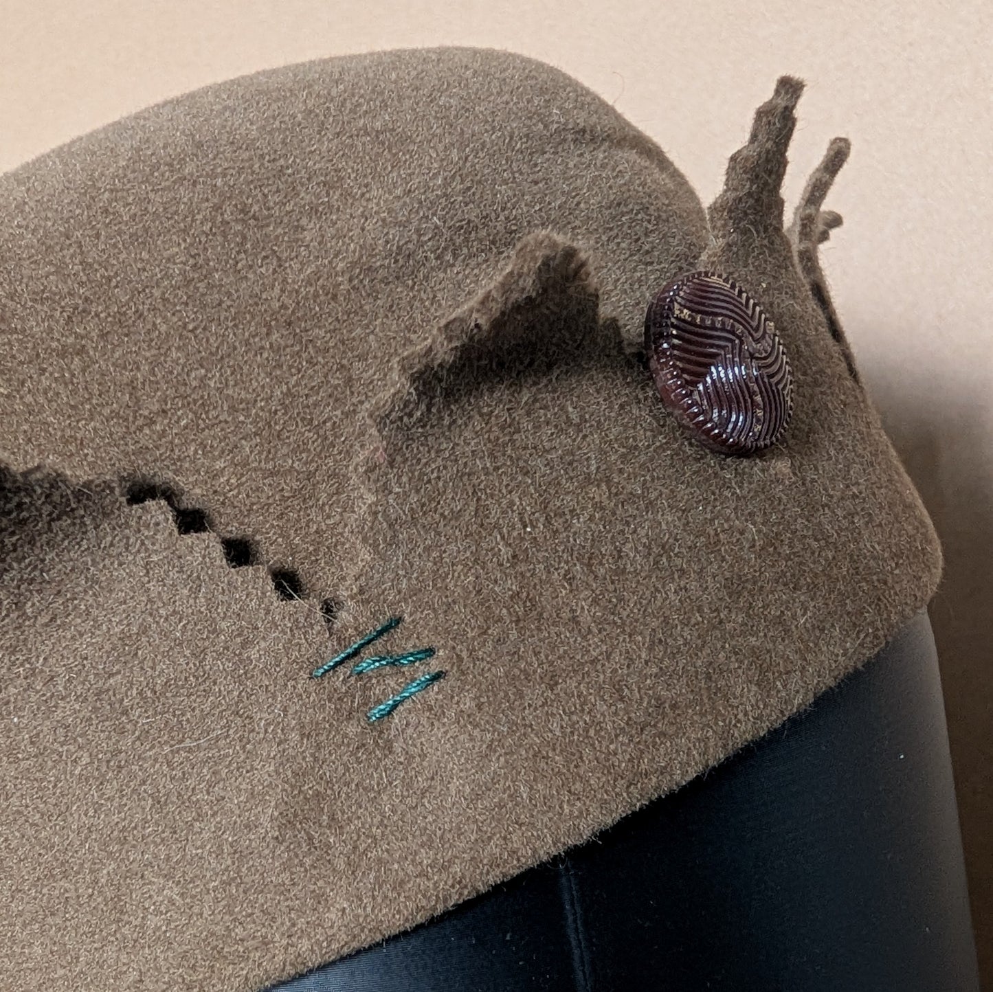 Whoopee Cap - Walnut / Green