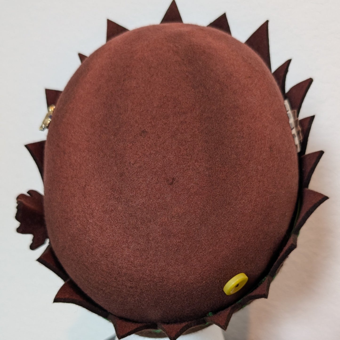 Whoopee Cap Brown / Green Stitch